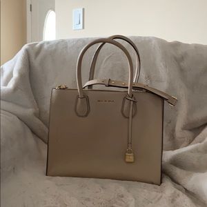 Michael Kors Mercer Tote